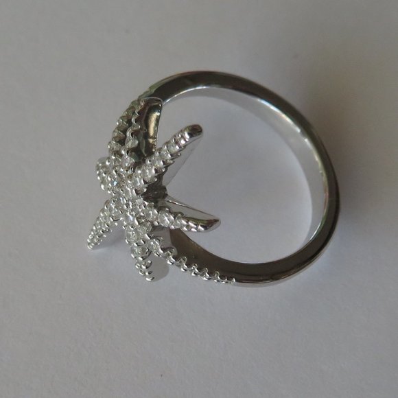 APM Monaco Sterling Silver Météorites Small Star Ring - Picture 5 of 16